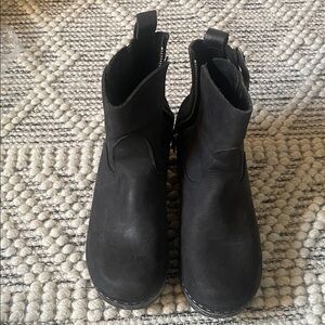 Sandgrens Black Manhattan Low Clog Boots